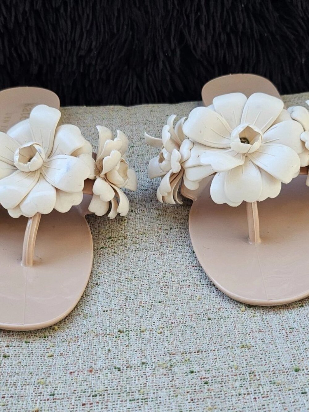 Kate Spade New York Women Sandal Plastic Floral Thong Tan Shoe Size 11US 43EU